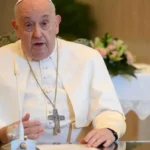 Papa Francisco sofre queda e machuca antebraço direito, diz o Vaticano