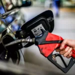 Governo federal prorroga subsídio para conter alta do preço da gasolina