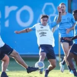 Grêmio: Carballo volta a ser relacionado após cinco meses