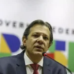 Ministro da Fazenda vê decisão de Donald Trump sobre tarifas como ato político e culpa família Bolsonaro por tensão com os EUA
