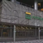 Petrobras anuncia novos poços e retomada de fábricas de fertilizantes