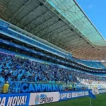 Grêmio critica Arena por demora para torcedores entrarem no estádio