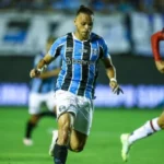 Grêmio joga mal e empata com o Brasil-Pel na estreia do Gauchão