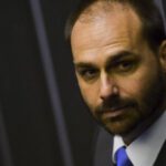 Eduardo Bolsonaro critica o ministro do Supremo Alexandre de Moraes por pedir convite da posse de Donald Trump