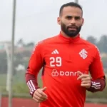 Após desacerto com o Inter, Santos desiste de contratar Thiago Maia