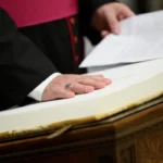Cardeais entram em reclusão antes do conclave para eleger novo papa