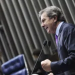 Collor cumpre prisão domiciliar em cobertura de 600 metros quadrados na orla de Maceió; imóvel está avaliado em R$ 9 milhões