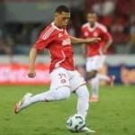 Gabriel Carvalho perde espaço e vive reta final apagada antes de ida ao exterior