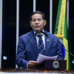 Senador Hamilton Mourão diz desconhecer minuta do golpe e culpa o governo Lula pelo 8 de Janeiro