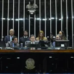 Deputados aprovam aumento de isenção de Imposto de Renda para dois salários mínimos
