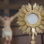 Fiéis se preparam para celebração de Corpus Christi em Tapejara nesta quinta-feira