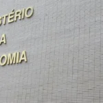 MP alternativa a IOF prevê R$ 4,28 bi de corte de gastos em 2025