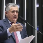Governo vai tomar todas as medidas para enfrentar crise diplomática com EUA, diz José Guimarães