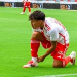 Bernabei treina com o grupo e pode reforçar o Inter contra o Vitória