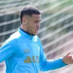 Grêmio de Mano Menezes se movimenta entre dois modelos de sucesso recente