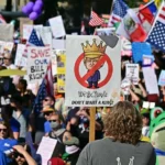 Opositores de Trump realizam protestos em centenas de cidades