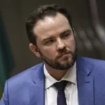 Governo federal vai anunciar Desenrola para adimplentes até o fim do mês, diz ministro da Fazenda