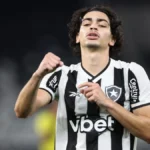 Grêmio encaminha contratação de atacante do Botafogo