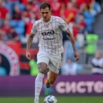Inter monitora defensor que esteve no radar do Barcelona e vestiu a camisa da Seleção