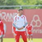 Declarações de Pezzolano e Inter divergem sobre cláusula para assumir seleção uruguaia