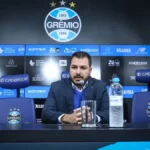 Grêmio admite possibilidade de atrasar salários: “Eventualmente”