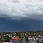 Chuva diminui e massa de ar frio ingressa no RS neste domingo